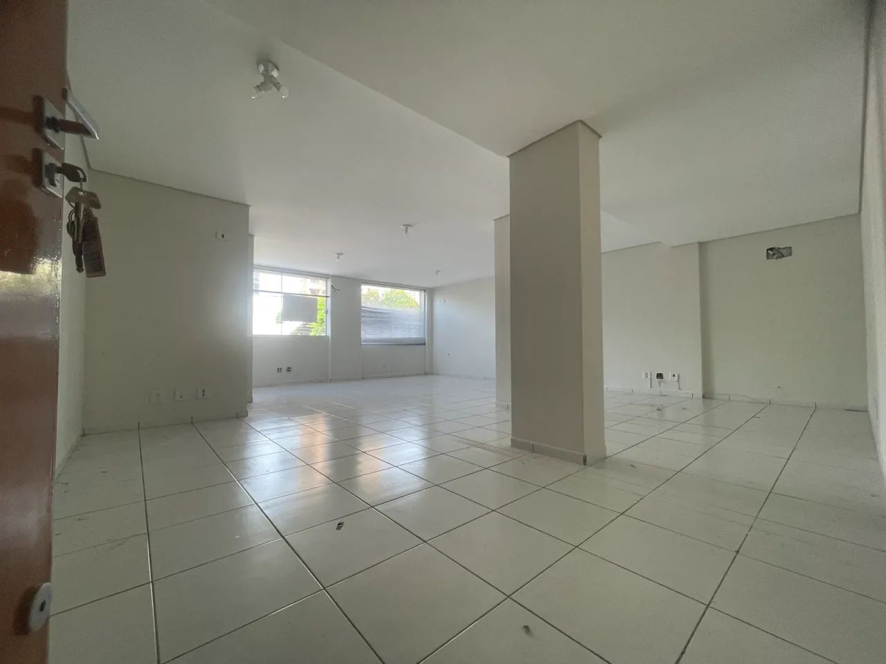 Sala comercial na Rua Santos Dumont com 56m² | Maringá-PR - Foto 3