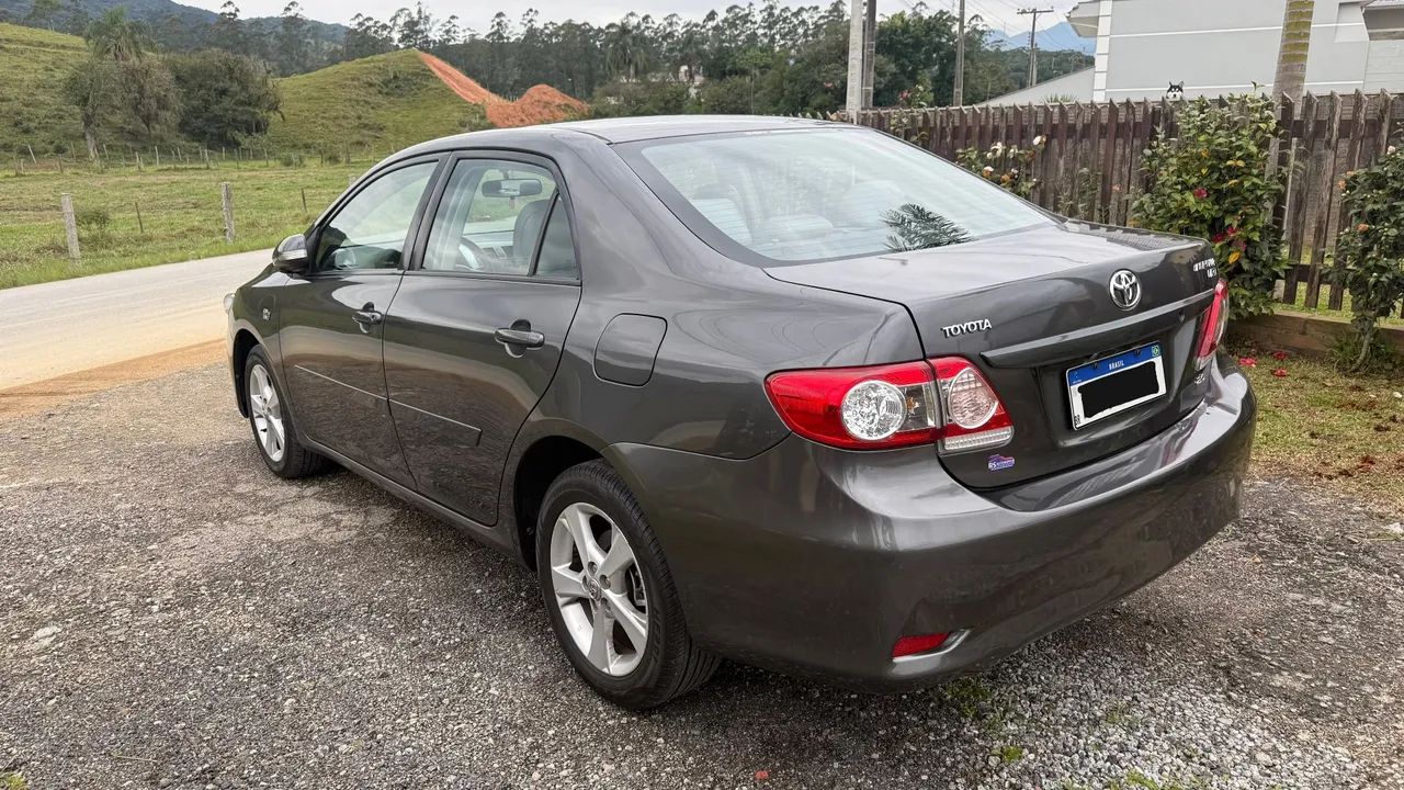 Toyota Corolla XEI 2.0 Flex 16V Aut. 2013 - Foto 2