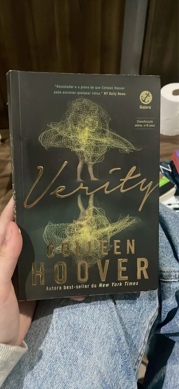 Livro Verity