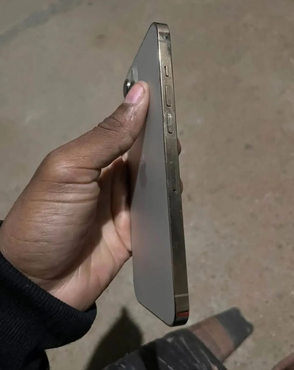 Iphone 12 pro max sem detalhes  - Foto 2
