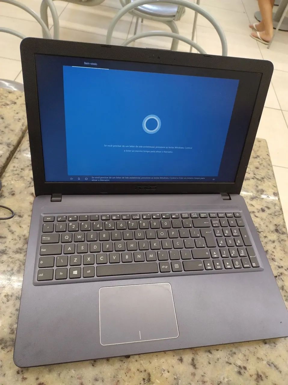 Notebook Asus perfeito estado 