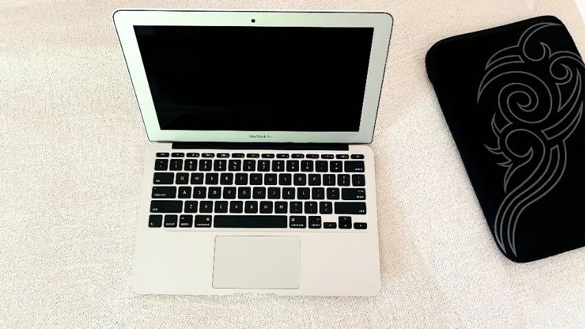 Macbook Air 2011 - Notebooks - Bezerros 1468264889 | OLX