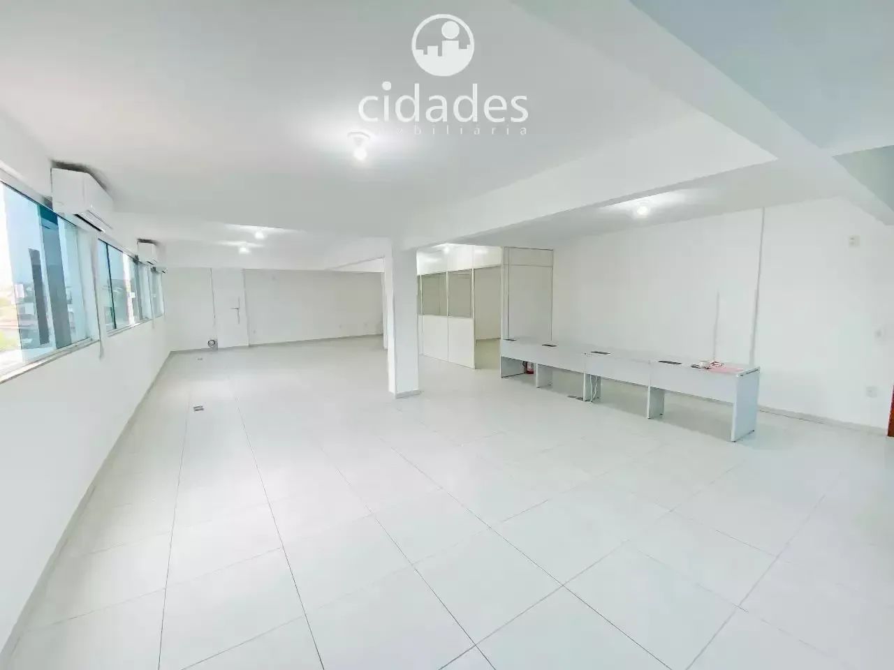 Aluguel de ampla sala comercial na região continental de Florianópolis - Foto 3