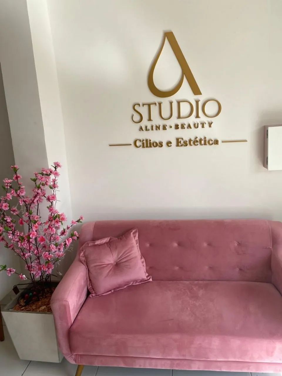 Vendo móveis para studio