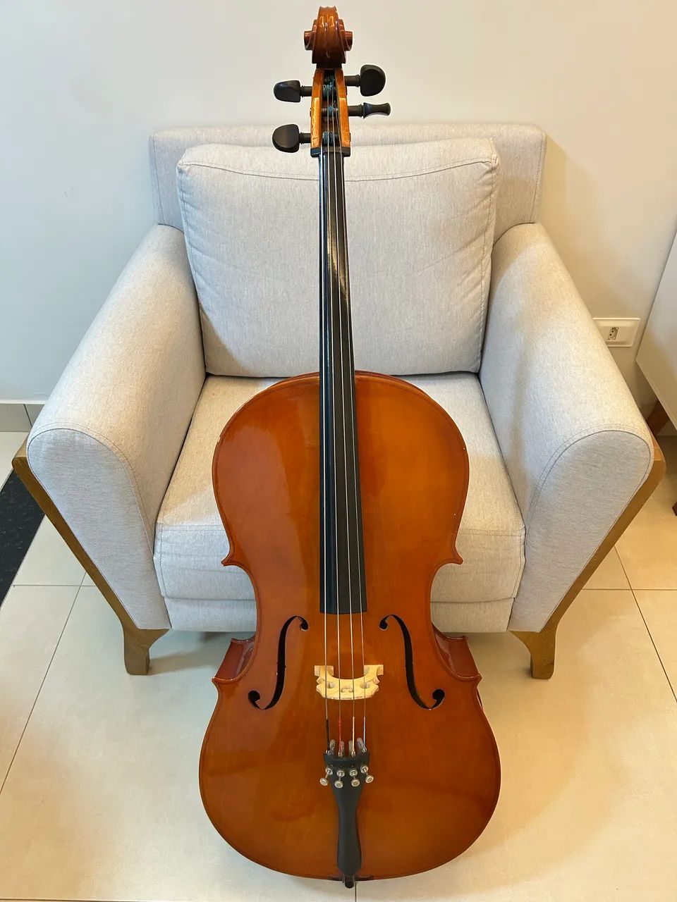 Violoncelo com acessórios  - Foto 2