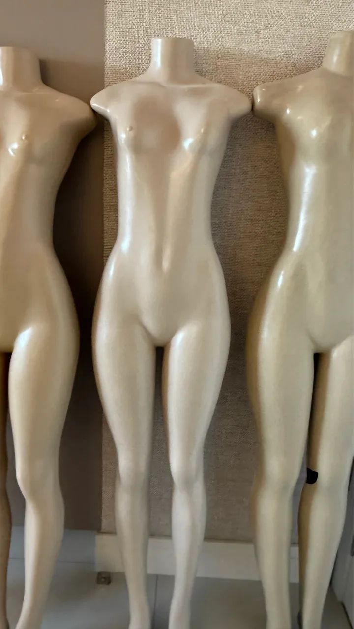 Manequins femininos  - Foto 5