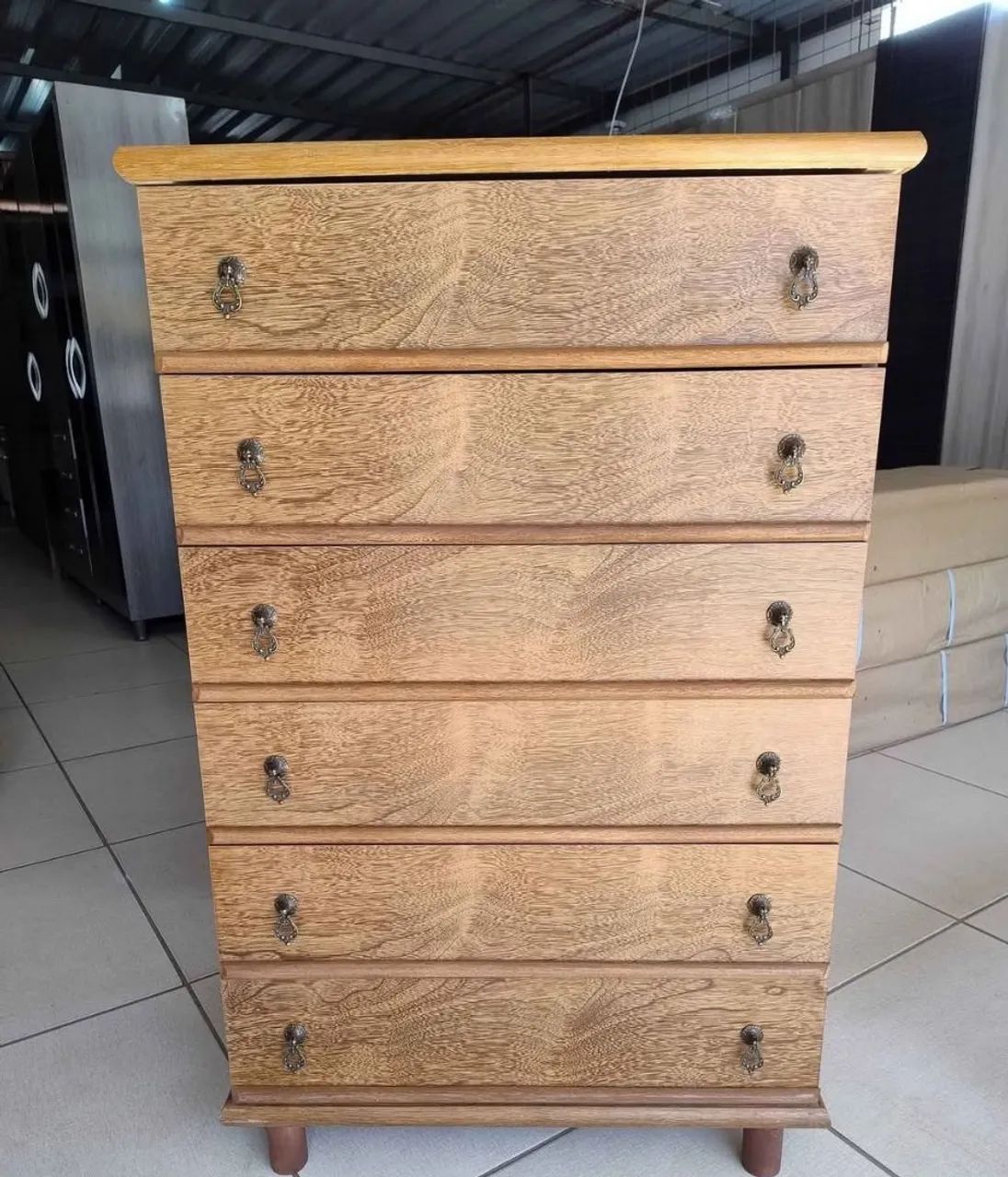 CÔMODA SUCUPIRA.