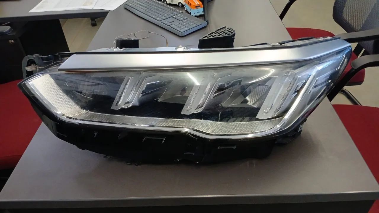 Farol do BYD Song pro  - Foto 5