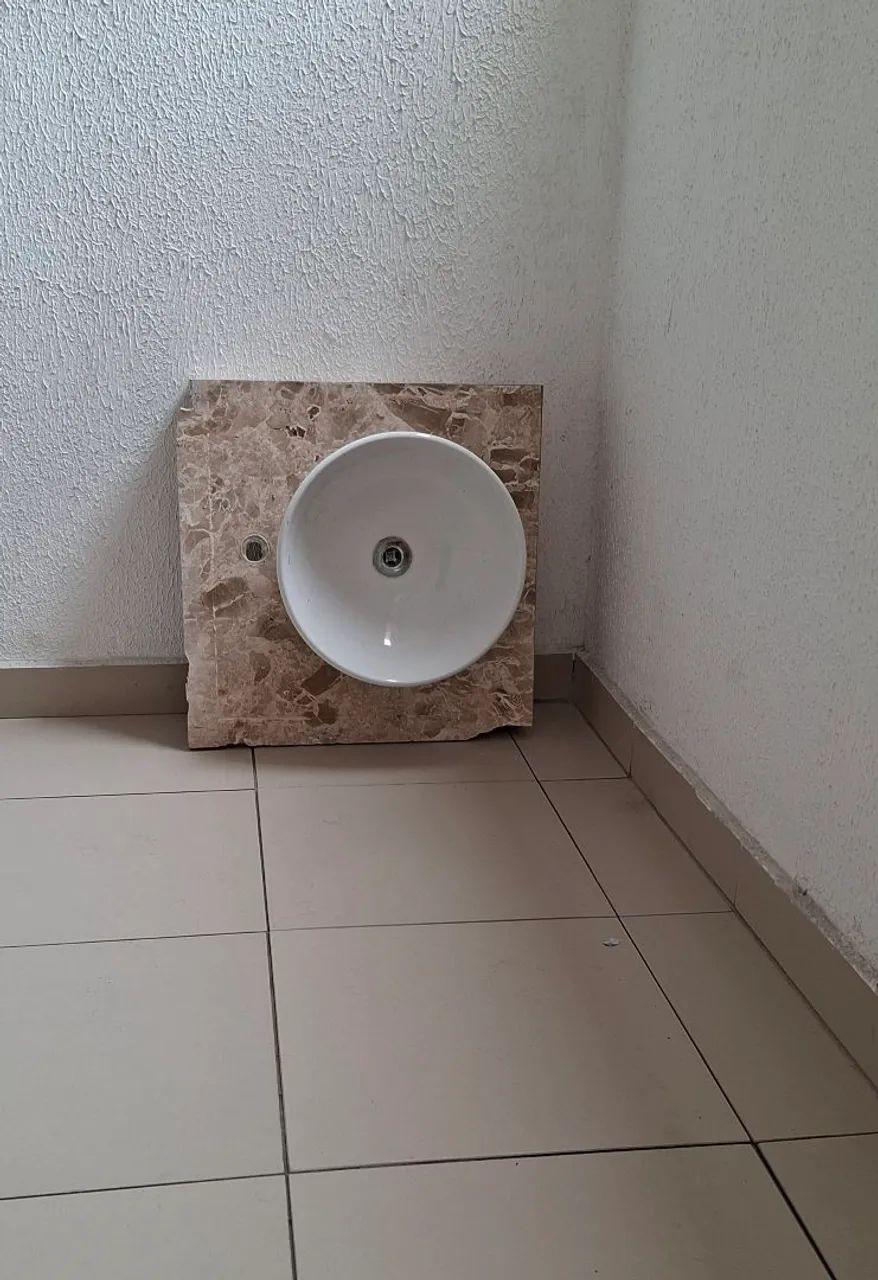Cuba de Lavatório DECA, com Válvula de Inox e Base de Granito.  - Foto 4
