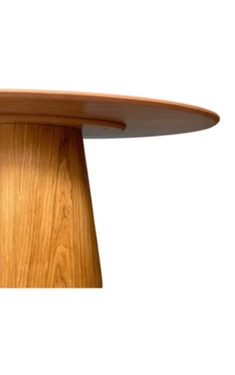 Mesa de Jantar Oval 
