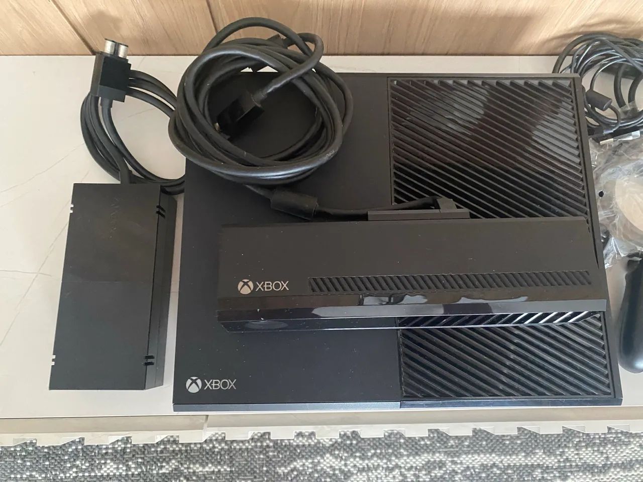 Xbox one com Knect + Pouco usado (perfeito) - Foto 5
