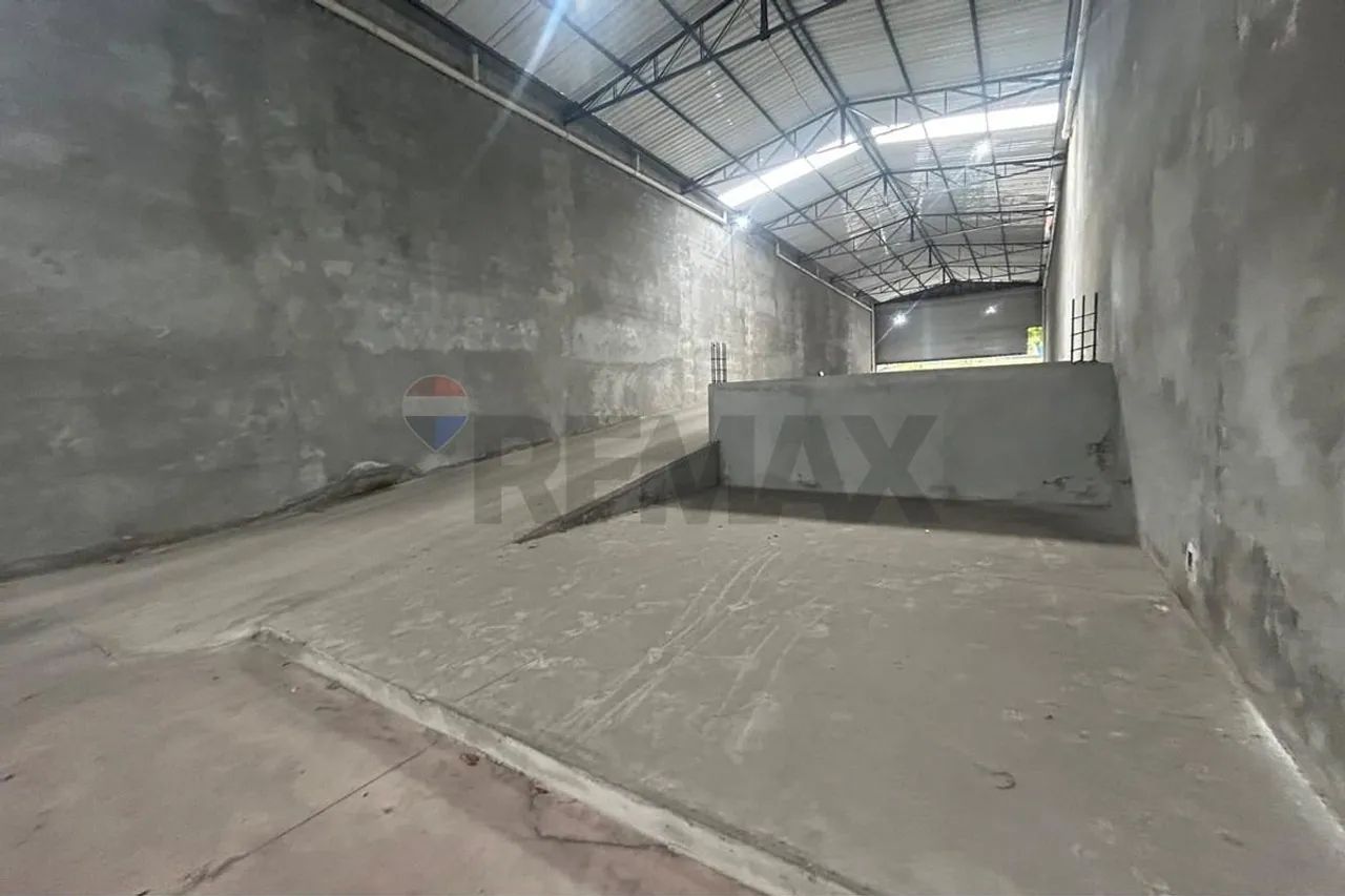 Oportunidade na Vila Bocaina: Galpão de 650m² com Duas Entradas e Pé-Direito de até 8m - Foto 2