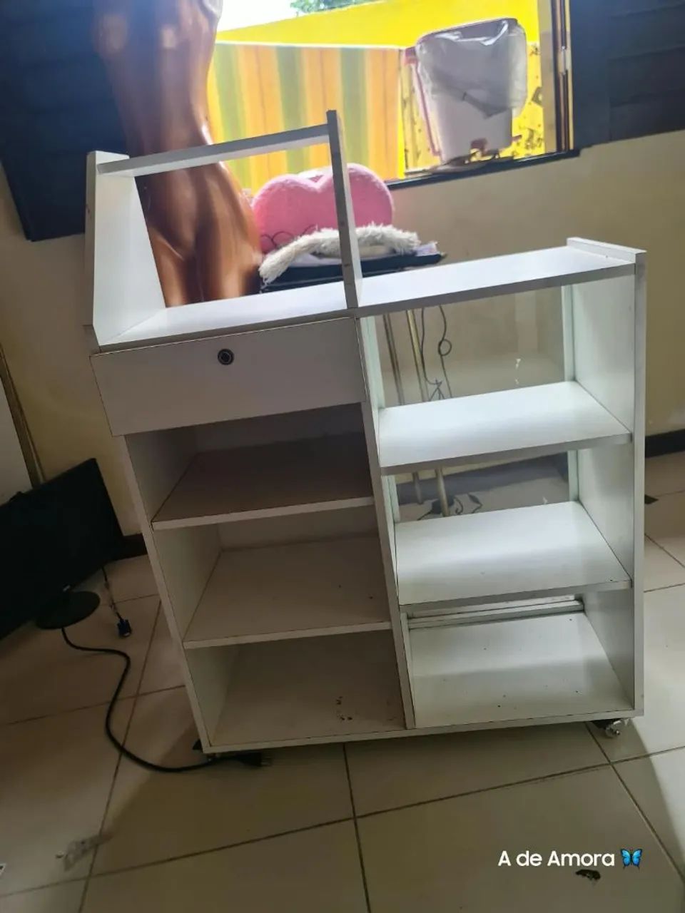 Balcão caixa com expositor vidro - Foto 2