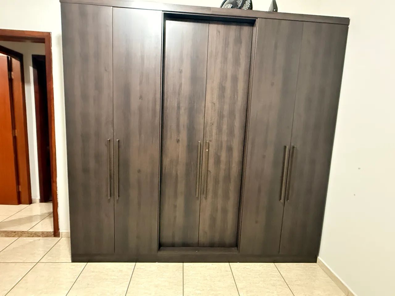 Guarda roupa 6 portas casal - Foto 2