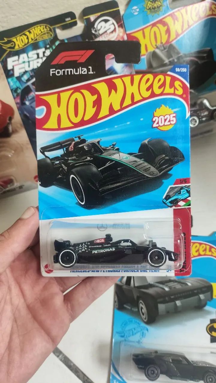 Hot Wheels Mercedes-AMG F1 W14 E Performance - Fórmula 1 2025