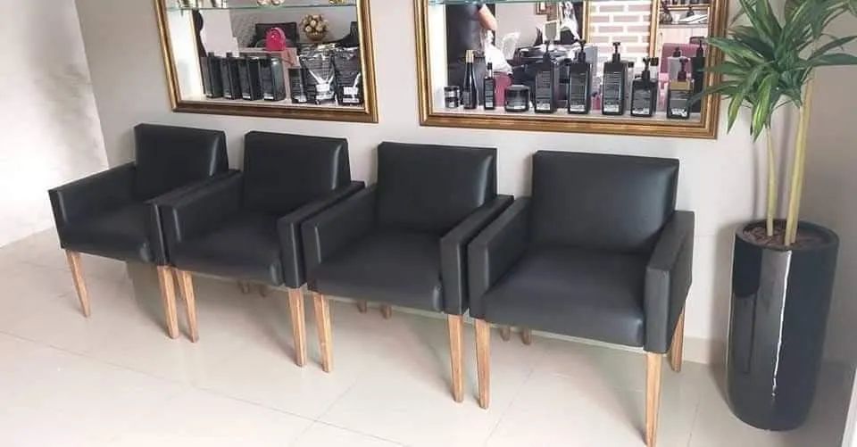 Poltronas em corino cipatex preto original  - Foto 4