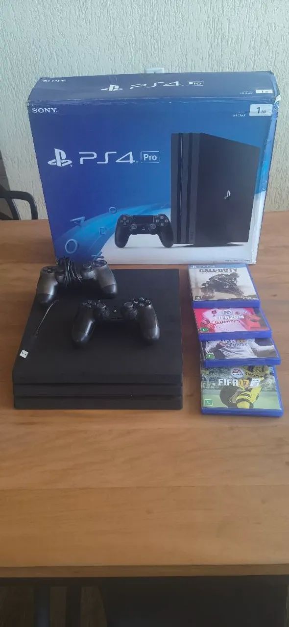 PS4 >  "PRO"  - 1 T   -  4 K  