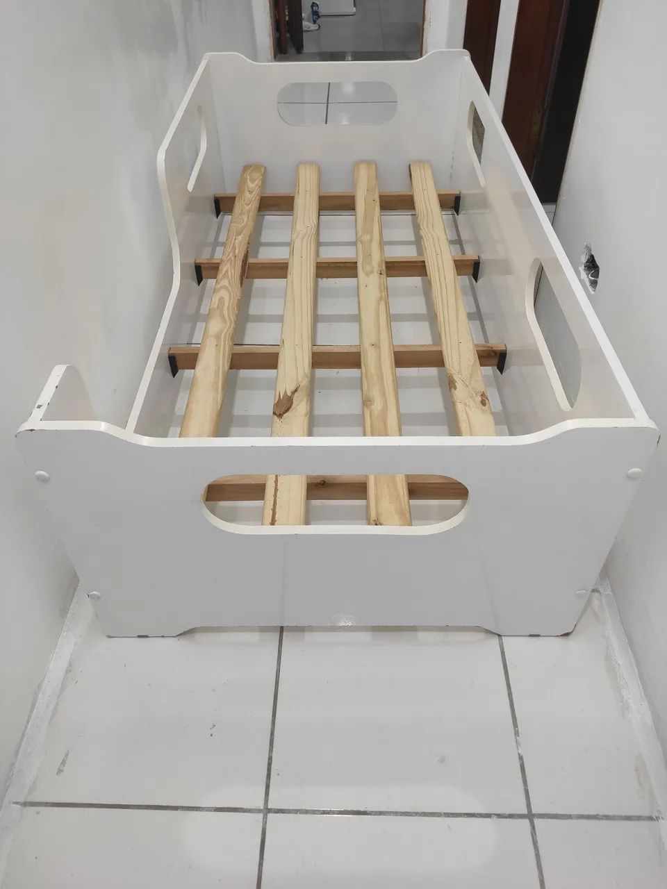 Cama Montessoriana de Madeira Infantil (Tenho 2 Unidades / Valor unitário)Excelente Estado - Foto 3