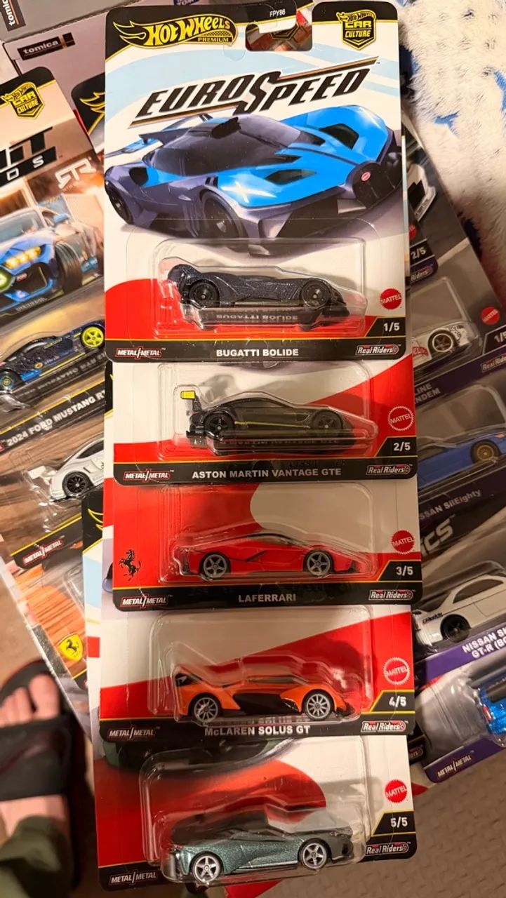Set hot wheels La Ferrari 