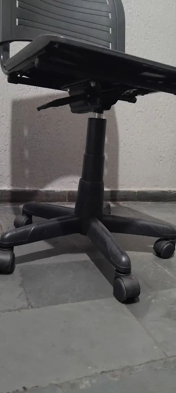 Cadeira giratória  - Foto 2