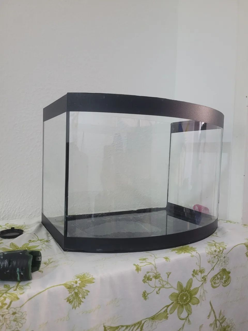Aquário ou terrario curvo grande 50lt - Foto 2