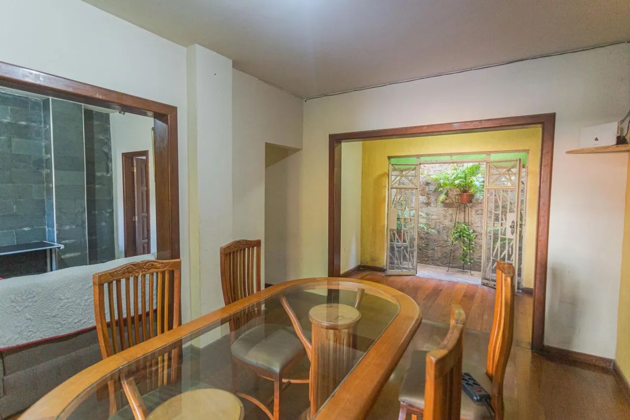 Casa à Venda - Pompéia, 4 Quartos, 321 m2