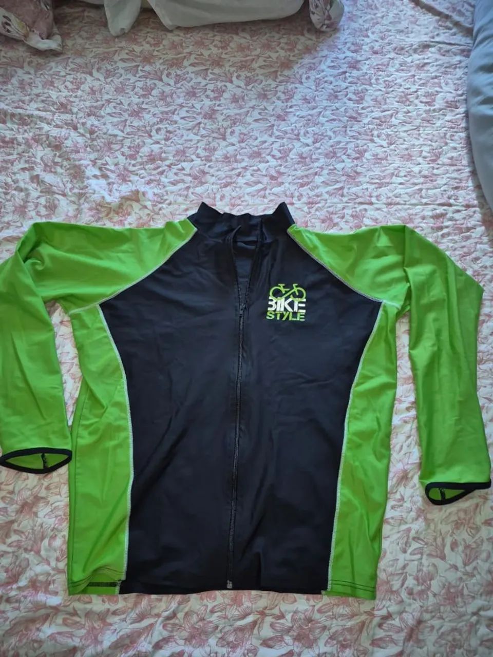 Vende 2 conjunto de roupas ciclista  