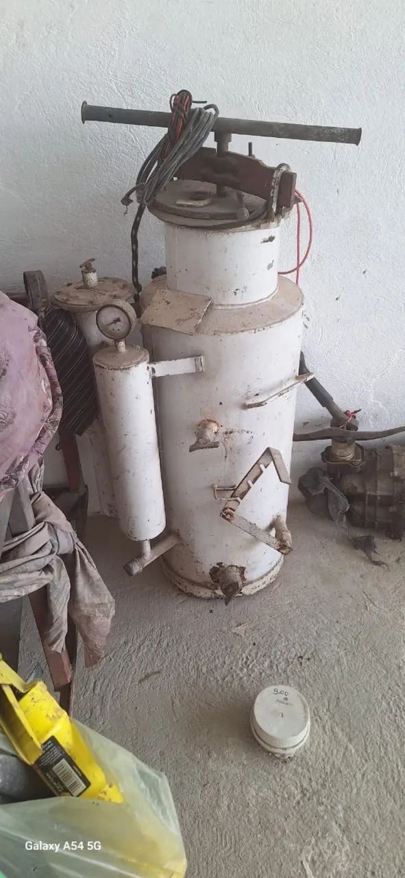 Máquina de solda carbureteira 