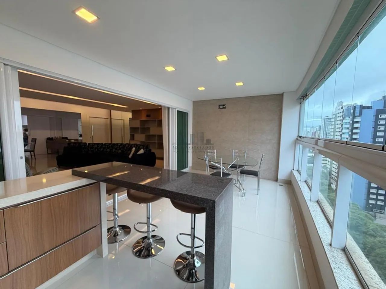 Apartamento 100% MOBILIADO - CENTRO DE MARINGÁ - Foto 4