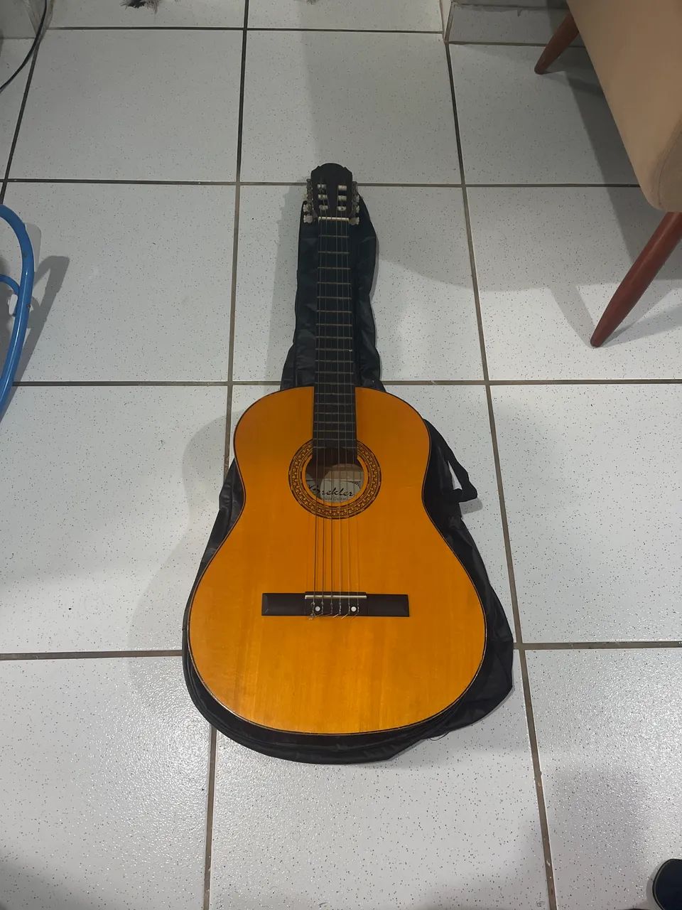 Violão brekker