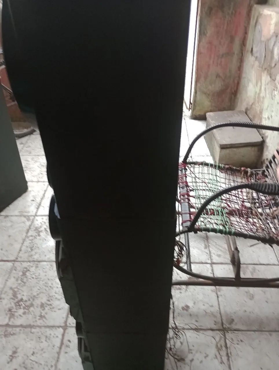 caixas de som  e subwooff em perfeito estado apenas marcas de uso  a unidade custará 350$ - Foto 4