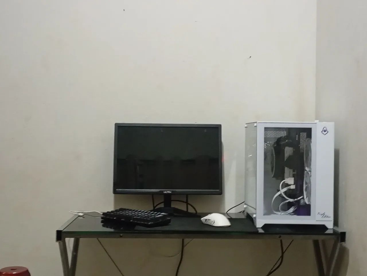 MESA DE VIDRO COM ALUMÍNIO  - Foto 2