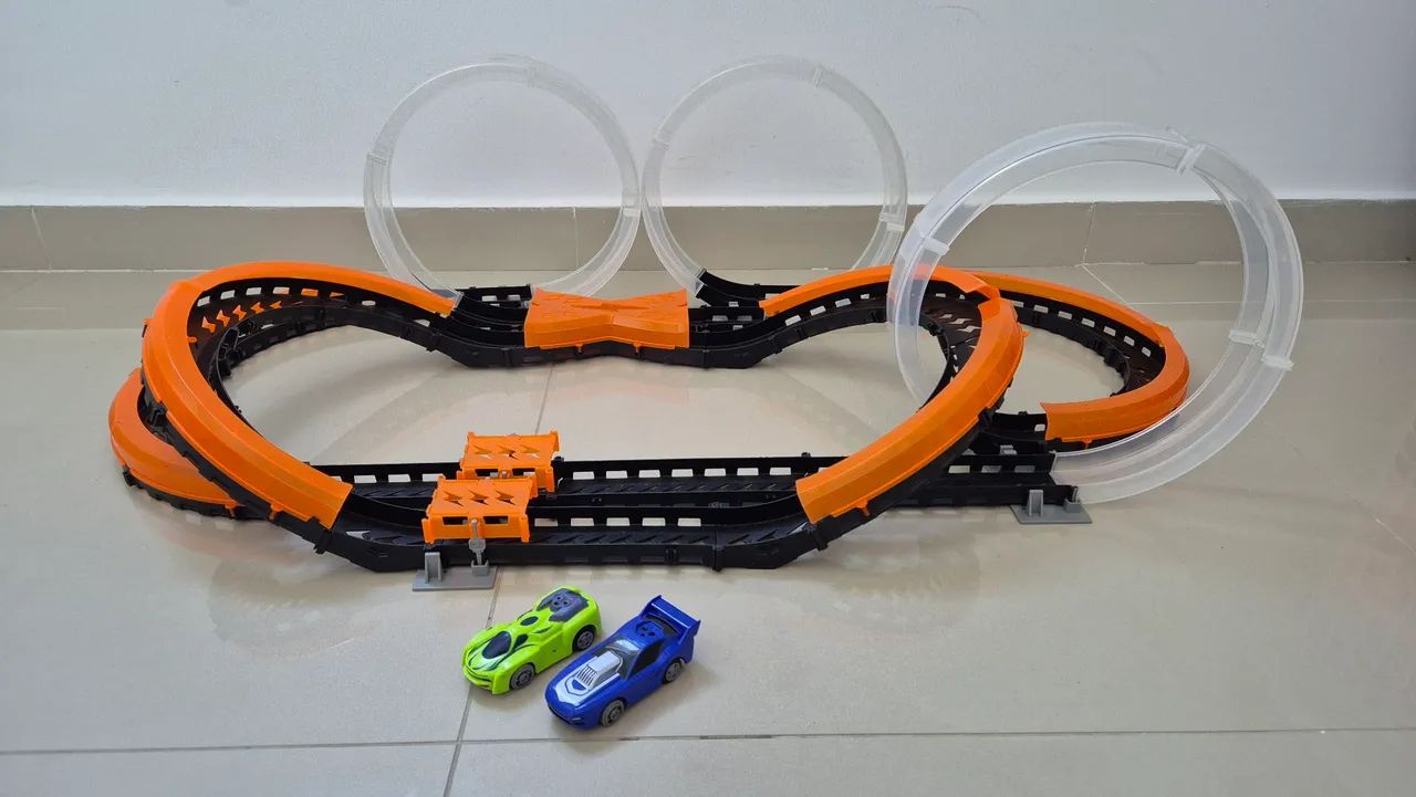 Pista Hotwheels - Wade Racers Triple Skyloop