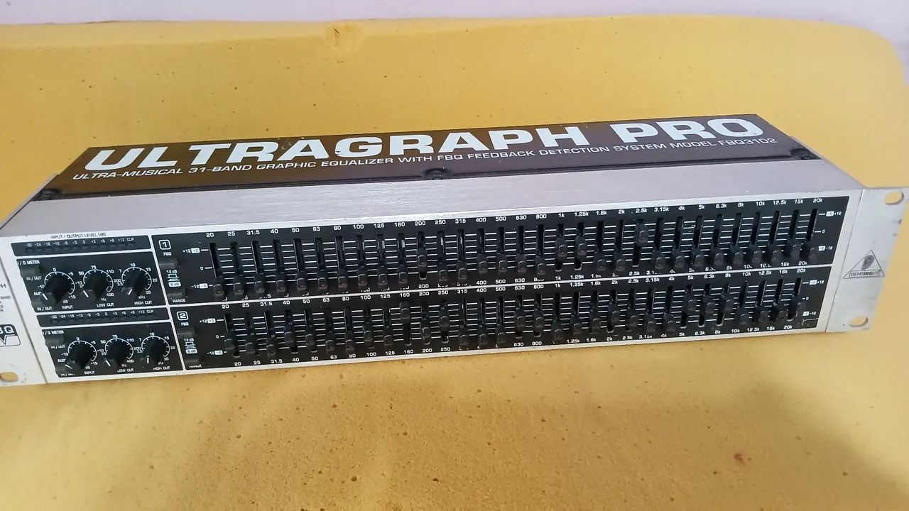 EQUALIZADOR/BEHRINGER/FBQ3102