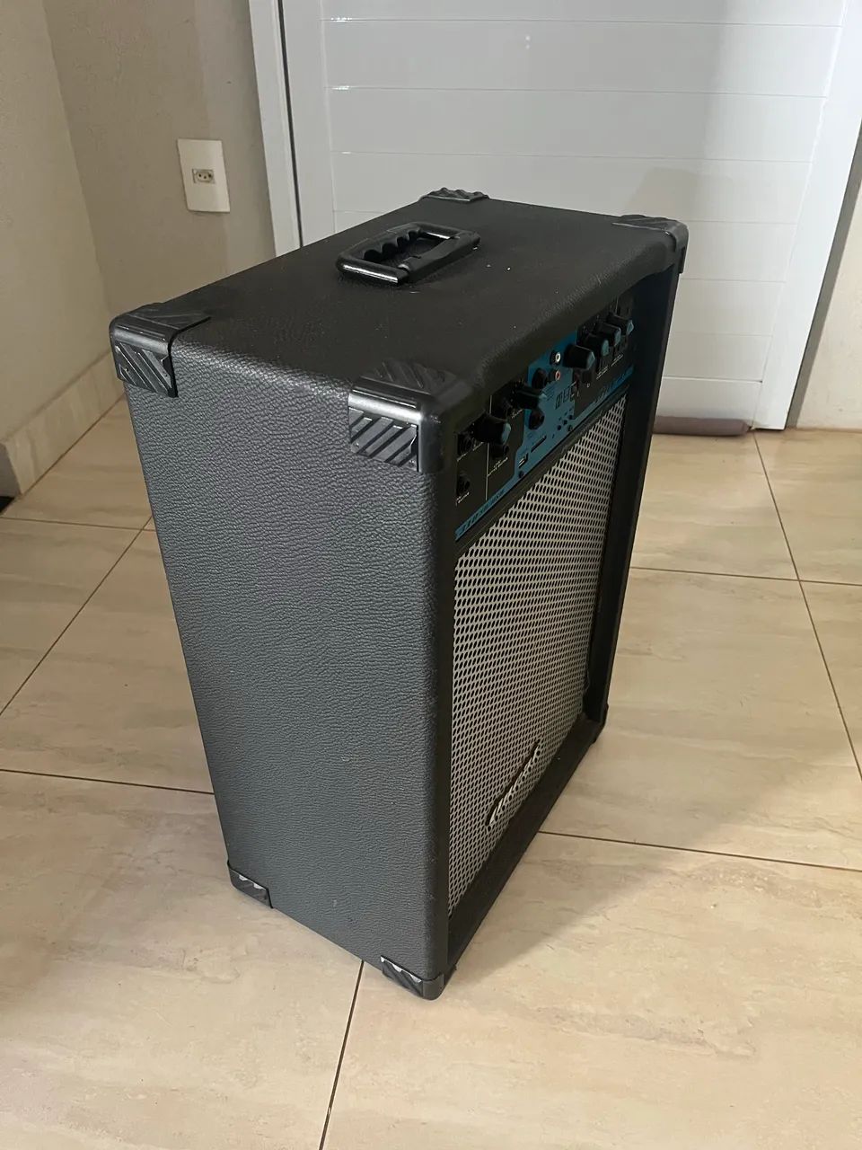 Caixa amplificada 