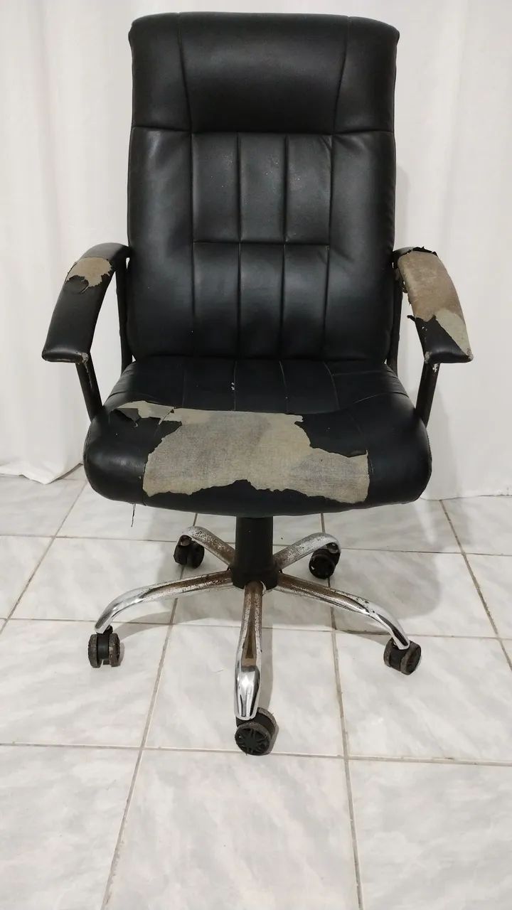 Executive Swivel Chair