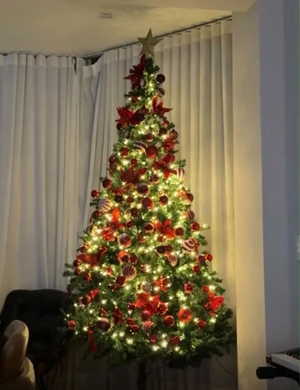 Árvore de Natal decorada 