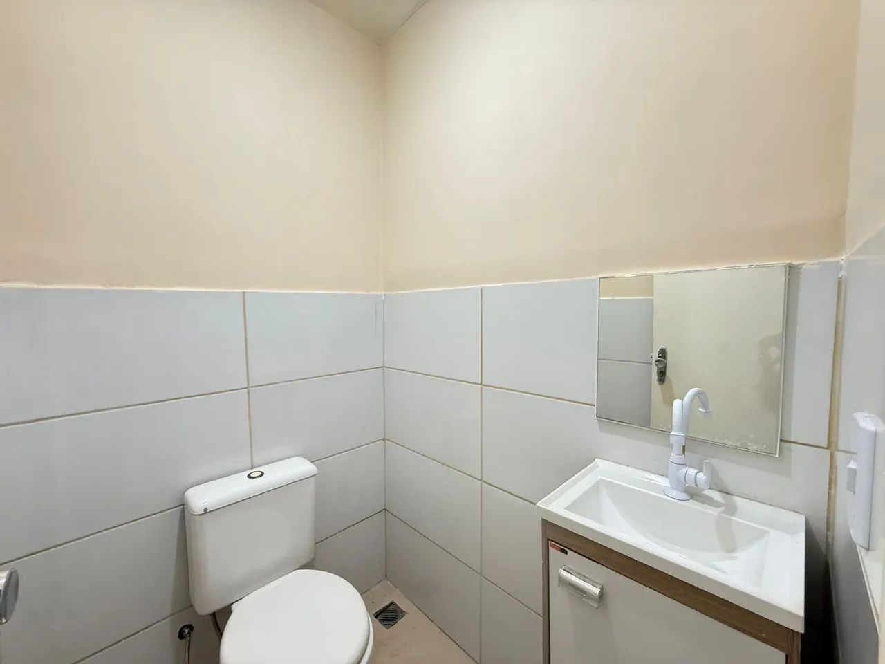 Aluguel de ampla sala comercial próxima à T-9 - Foto 5