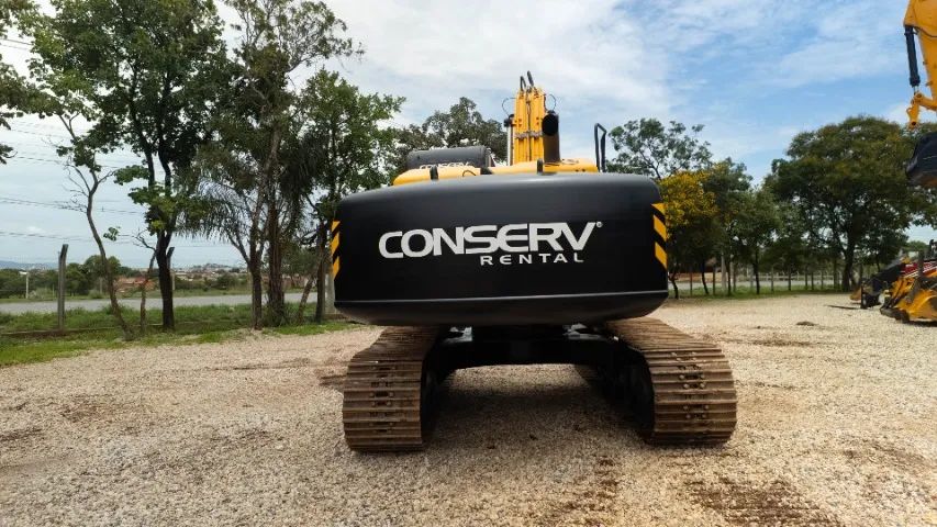 Escavadeira 22 toneladas - JCB JS220 - ANO 2024 IMPECÁVEL - Foto 6