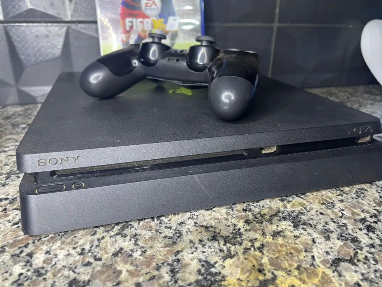 PS4 Slim 1T Semi Novo. - Foto 4