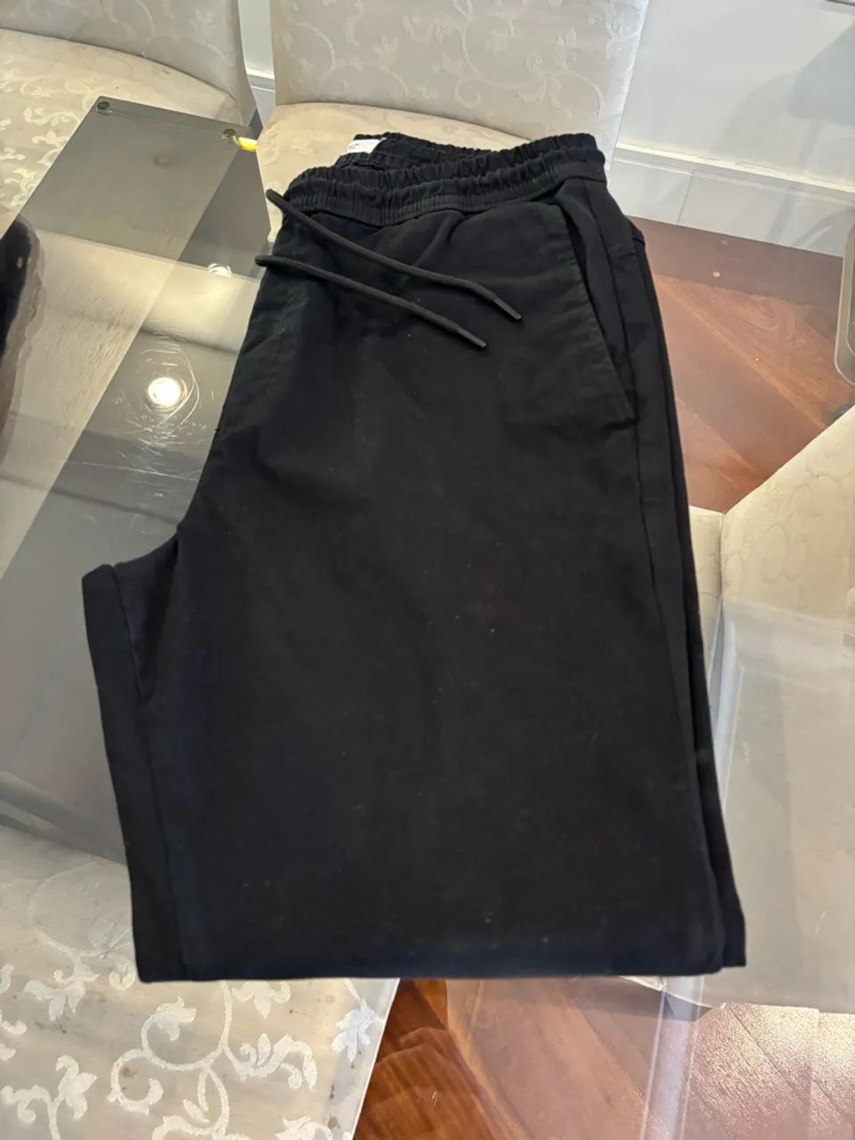 Calça jogger da Zara