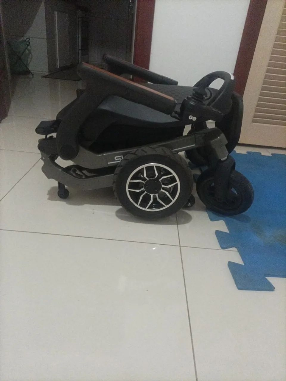 Cadeira Motorizada  - Foto 4