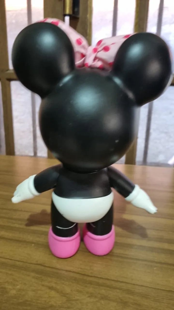 Boneca Minnie em vinil - Foto 4