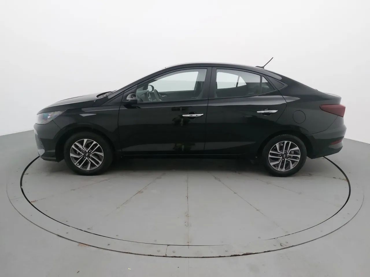 Hyundai HB20S Limited Plus 1.0 Flex 12V Mec., foto 2 de 18