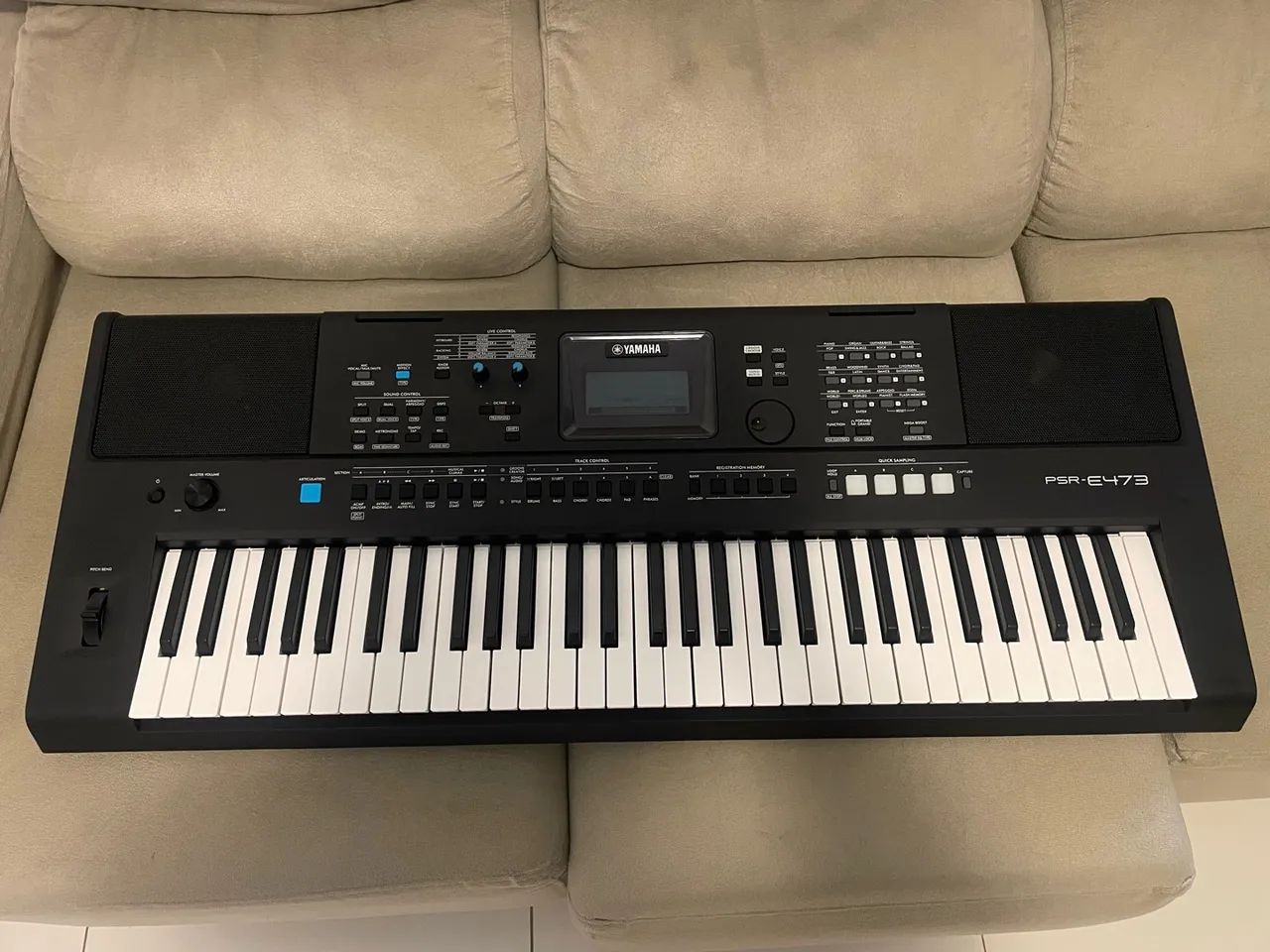 Teclado Yamaha PSR E473