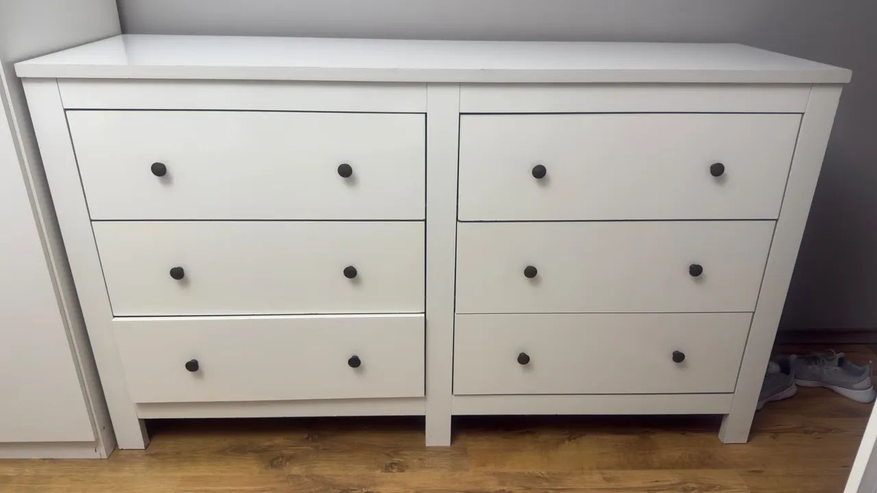 Cômoda Branca de Madeira 