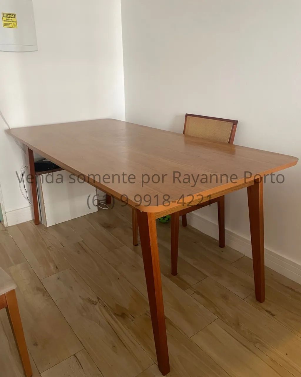Mesa de jantar 6 lugares 