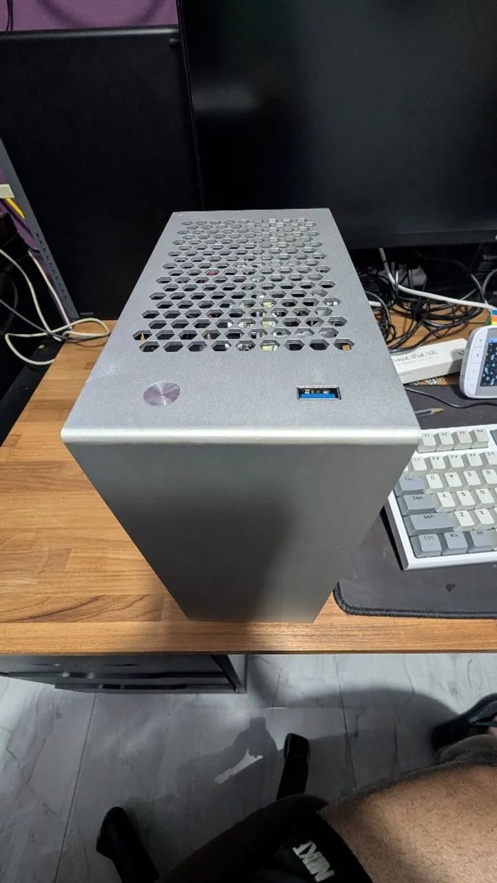 Mini pc gamer i3 13.a 16GB DDR4 GPU 1660 Super SSD m2 256 - Foto 3