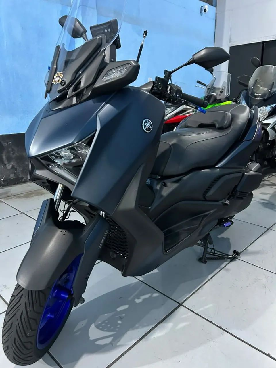 Xmax connected - Foto 2