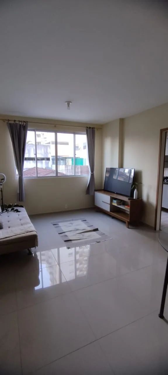 Quarto Individual para moças na Trindade (Com Ar-condicionado)